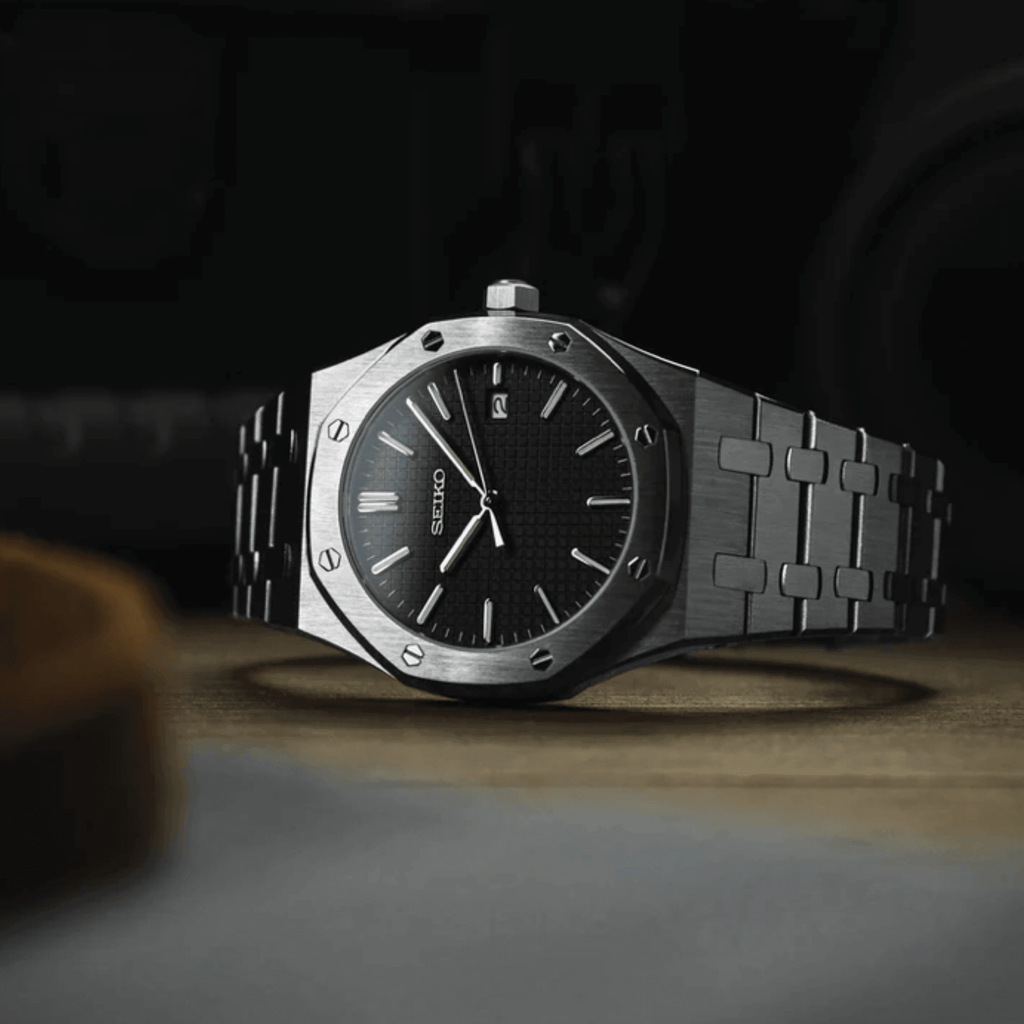 Royal Seikoak Black