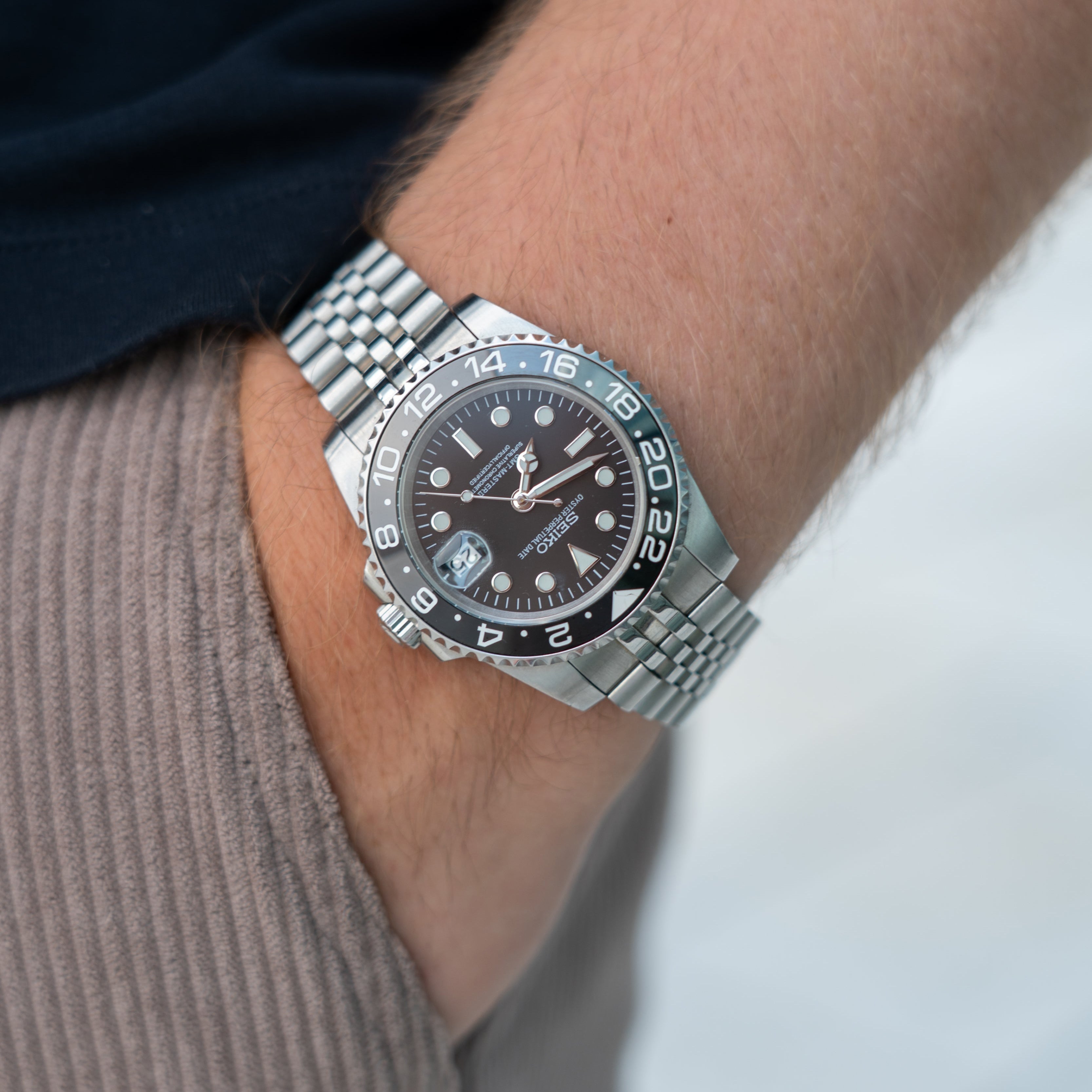 GMeiko︱Bruce Wayne