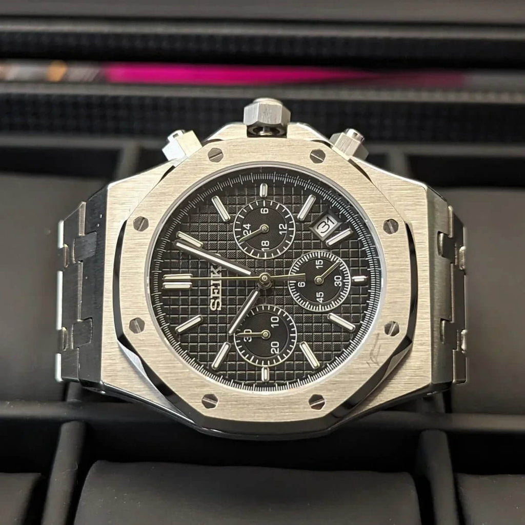Royal Seikoak Black Chrono
